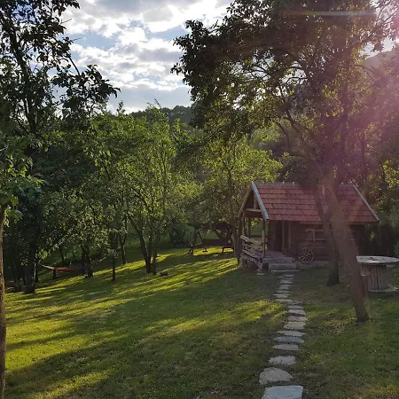 Tinutul Luanei Glamping Bozioru