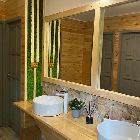 Tente de luxe Tinutul Luanei Glamping