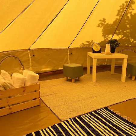 Tinutul Luanei Glamping *