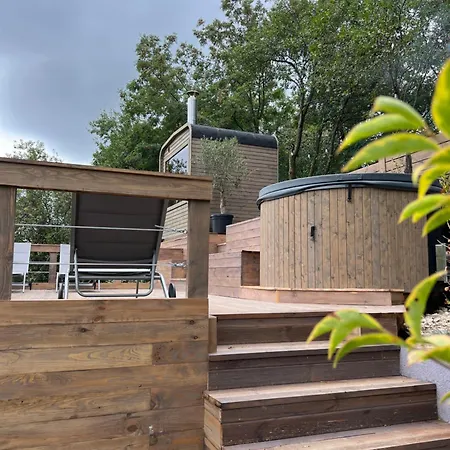 Tinutul Luanei Glamping *