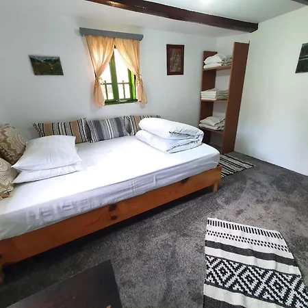 Tinutul Luanei Glamping Bozioru