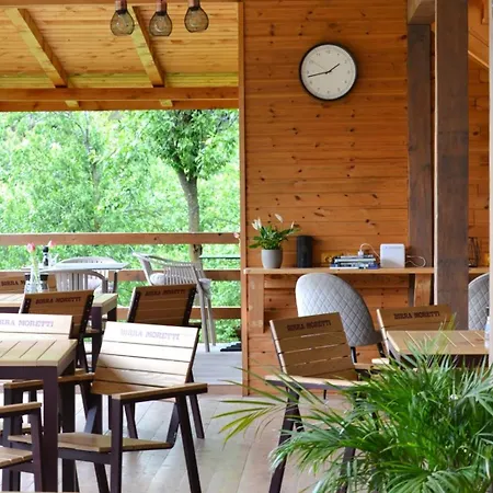 Tente de luxe Tinutul Luanei Glamping Bozioru
